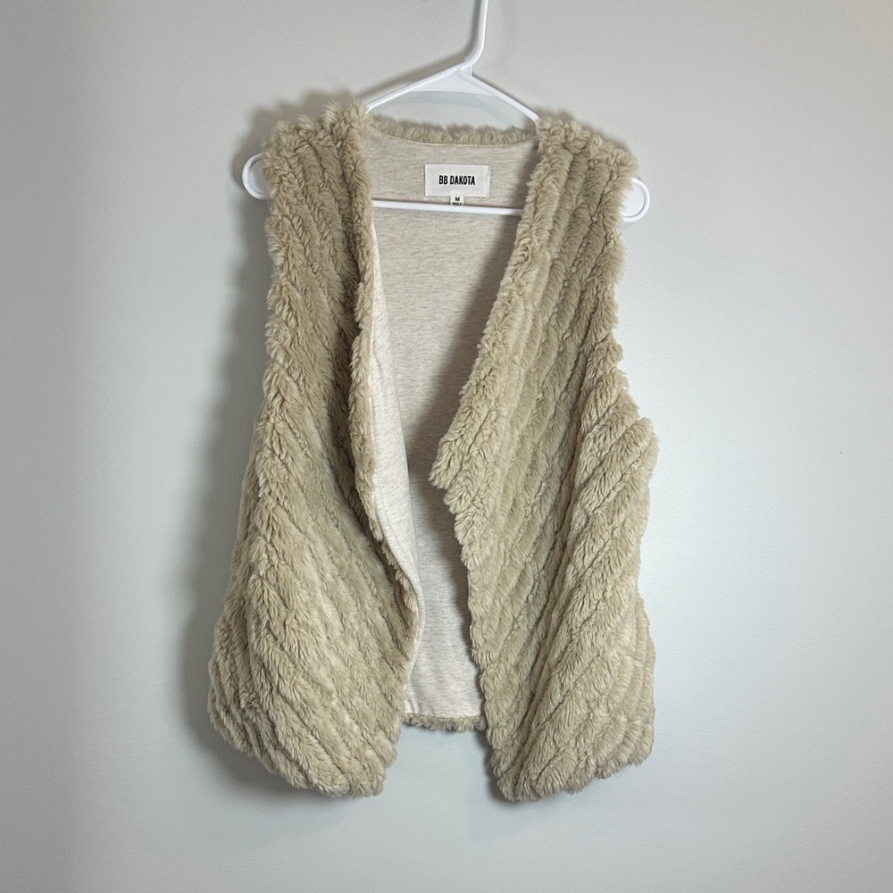 BB Dakota Cream Faux Fur Vest